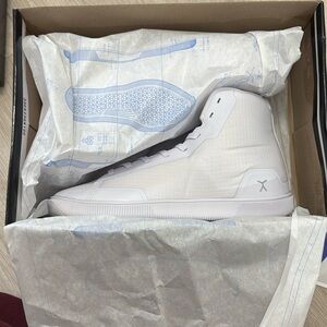 Flux Adapt Trainer High Tops White